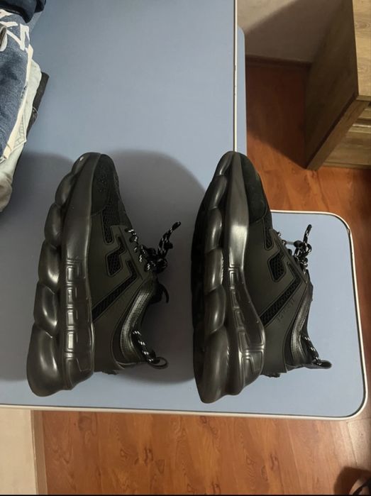 Versace Chain Reaction