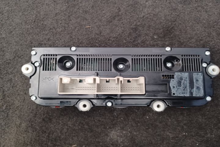 Comanda AC 3C0907044DA 5HB010106 3C0907044DA 5HB010106 Volkswagen VW