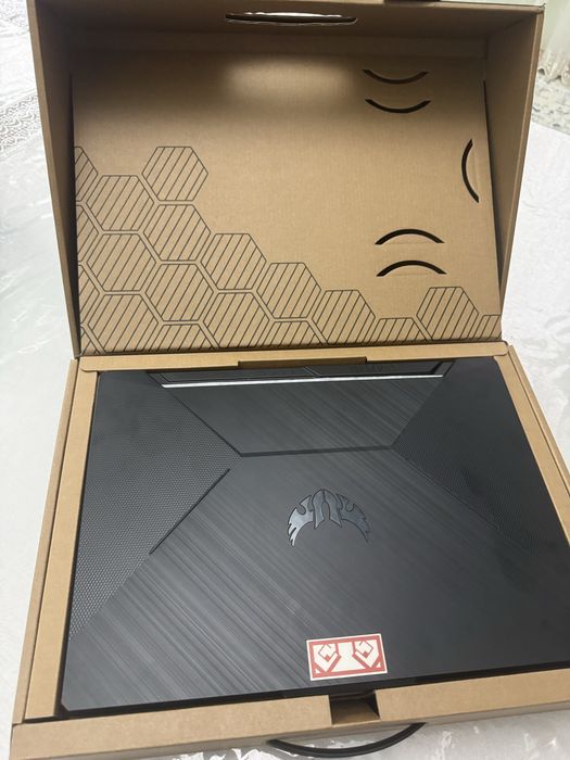 Asus Taf 15 игравой ноут