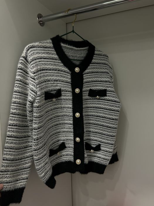 Кардиганы почти новые