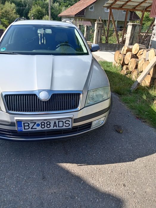 Vând skoda octavia 2