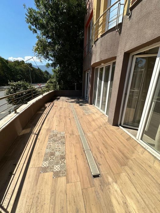 Дава се под наем Четиристаен апартамент в София, Лозенец - 165 кв.м за 1500 € - Снимка #9