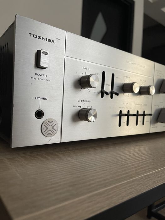Toshiba SB 420  - усилвател