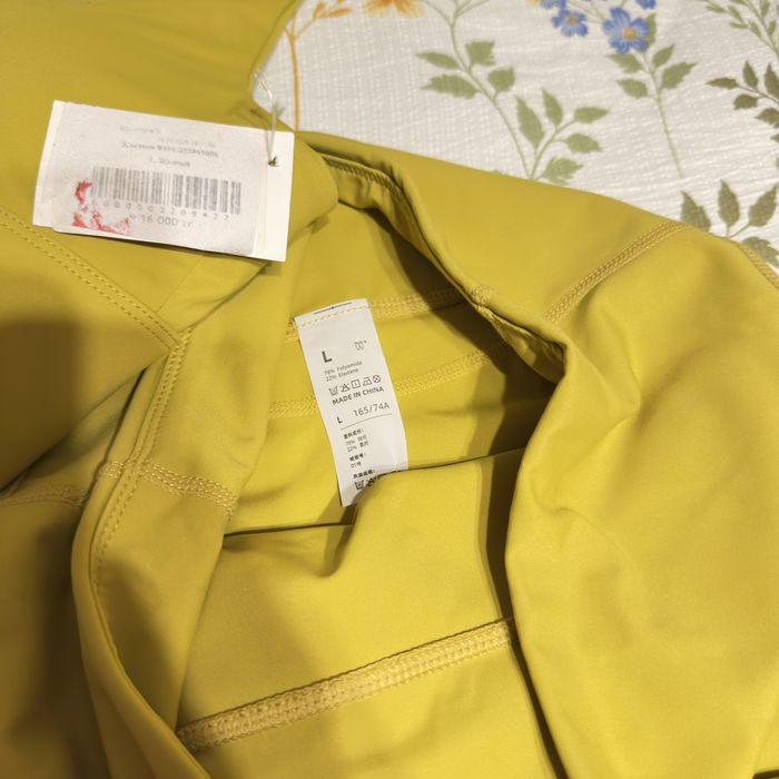 Продам спорт костюм