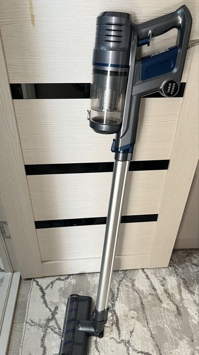 Пылесос безпрободной продам