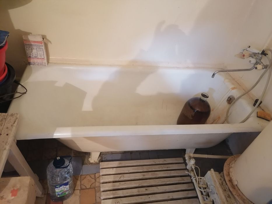 Чугунная ванна с колонкой водогрейной