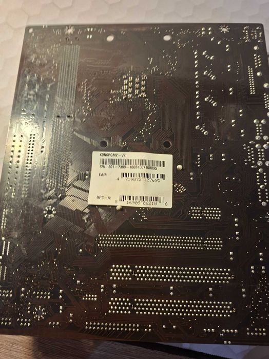 Placa de bază MSI K9N6PGM2-V2