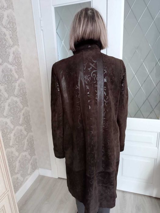 Продам женские куртки