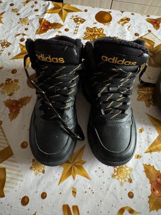 Ghete si adidași adidas