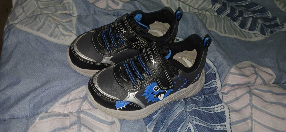 Детски маратонки по 30 лв.