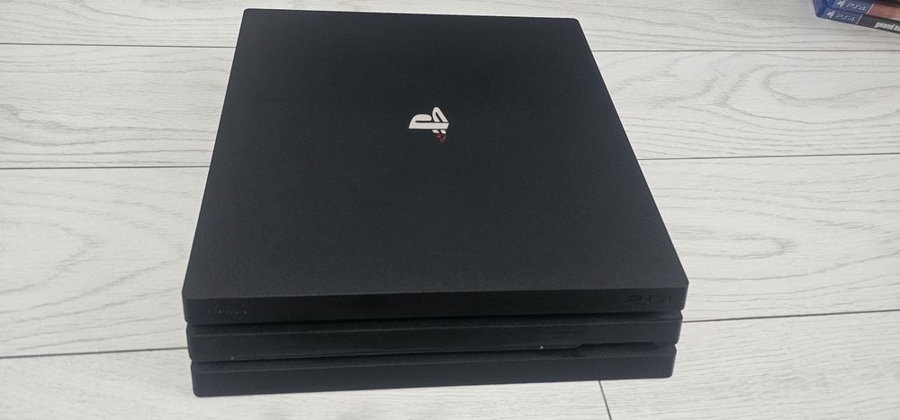Play Station 4 Pro
