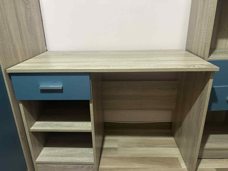 Бюро и шкаф 2 в 1