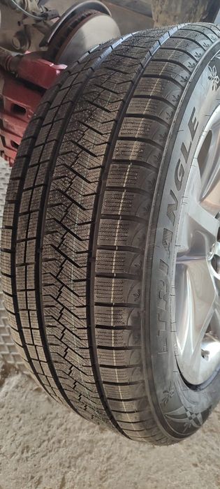 Автошин зимний в комплекте