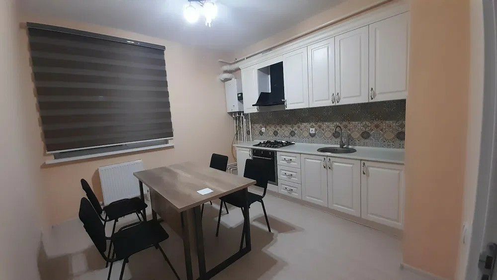 Аренда квартира 4х комната+соколний этаж 2 х.