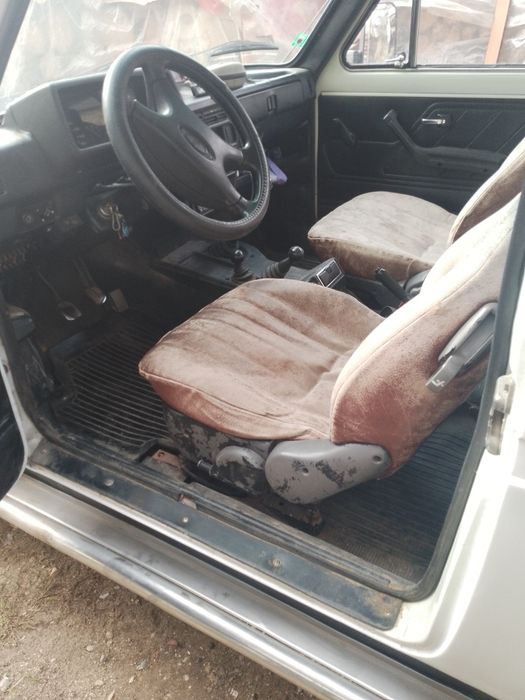 Продавам си нивичката