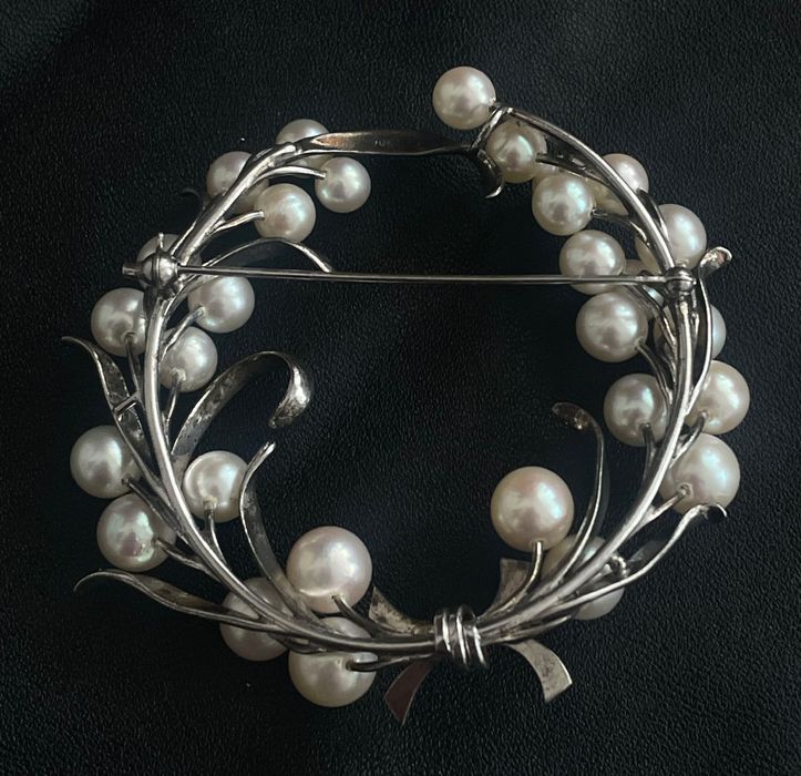 Брошка стил Микимото стерлингово сребро, истински перли,