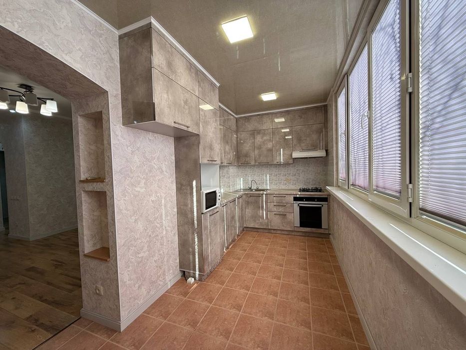 Паркенский 77-серия Площадь-80m2  3/3/4 Ремонт-Новый С/у-Раздельно