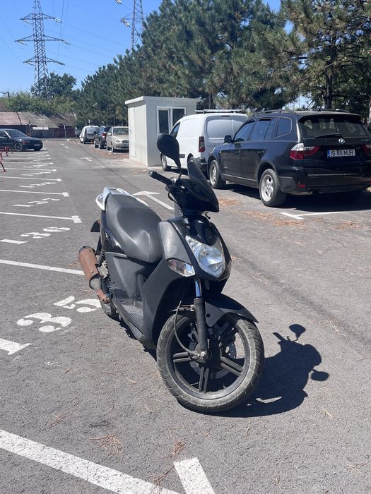 Scuter kymco agility 150