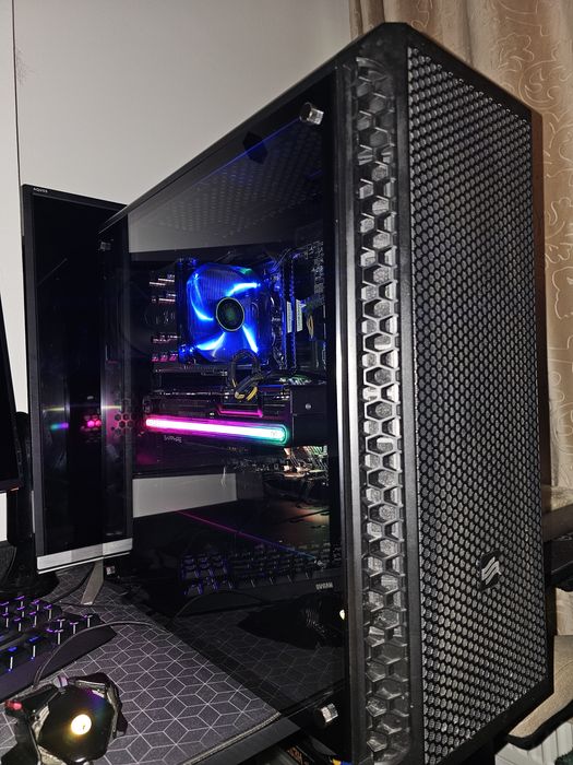 Calculator pc radeon 7800xt nitro + 16gb 256bit ryzen 5 5600x ,  ,32gb  ram 1Tb m2 nvme