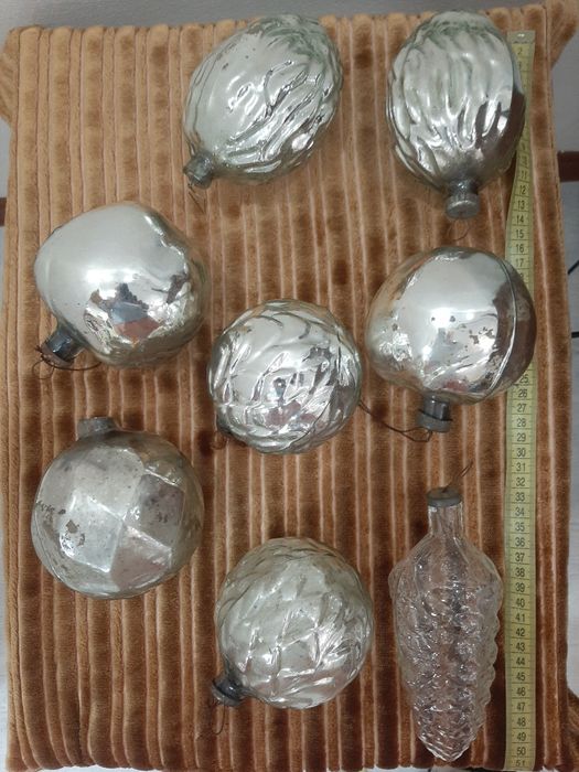 Продаються кремлевские,немецкие ёлочные игрушки в родной коробке