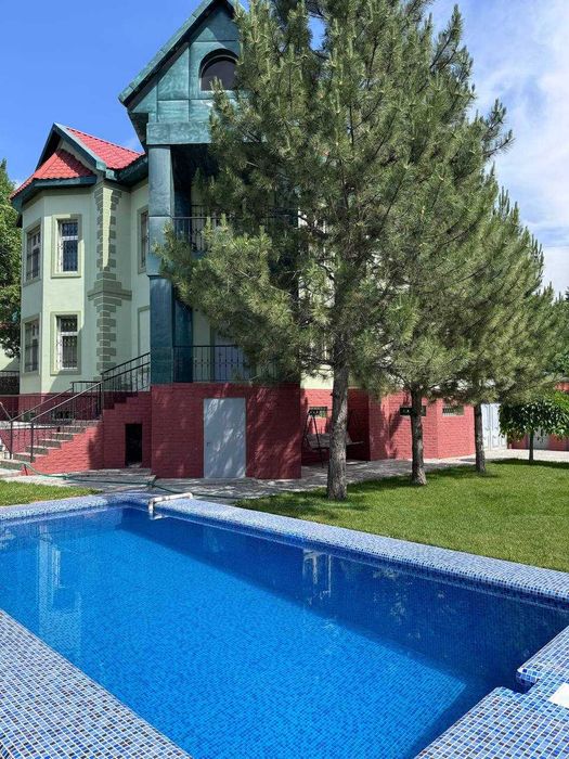 Продаётся элитная дача на Чарваке