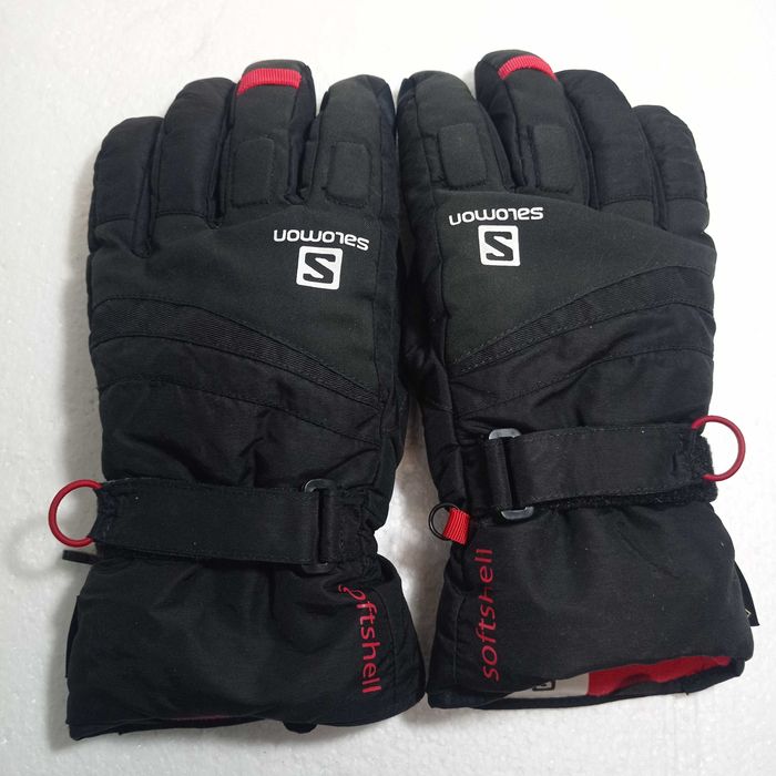 Burton Grenade  Salomon Quiksilver  Buff  ONEILL