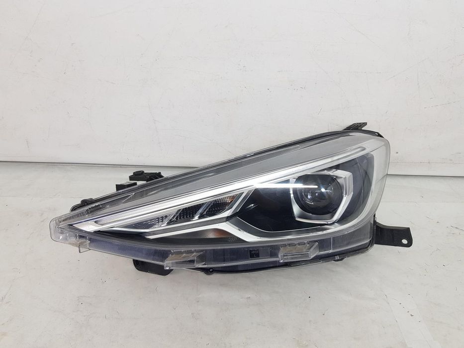 Far stanga halogen + led MG ZS dupa 2024