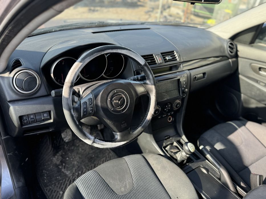 Мазда 3 1.6 бензин 2005 година  на части