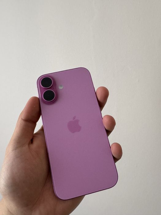 iPhone 16 256 pink