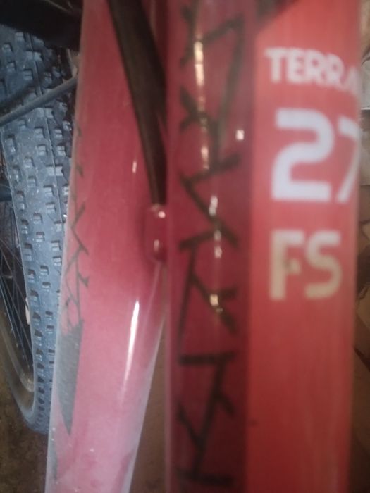 Vand doua biciclete DHS in stare f buna, aproape  noi,.