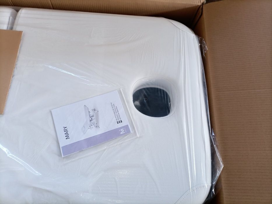 Електрическа кушетка Mary (1 мотор) 187 х 73 x 68/90 см - бяла/черна