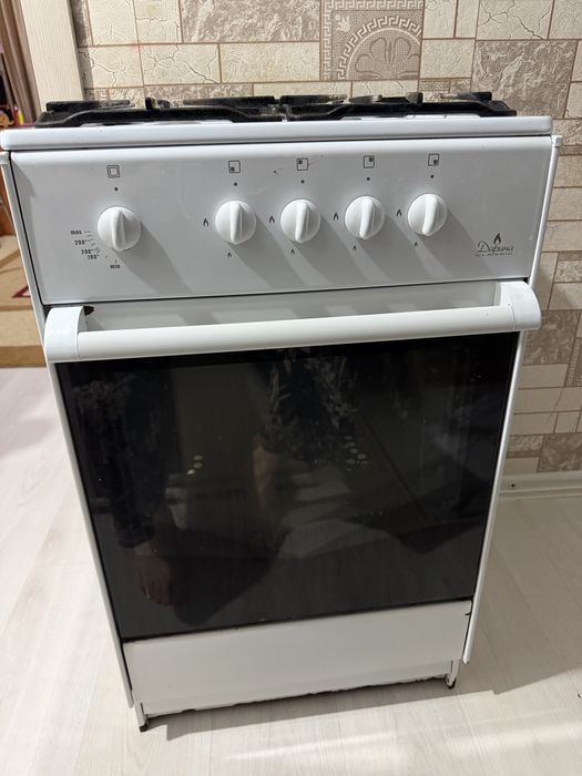 Продам газ плиту