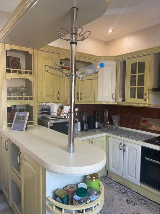 Кухня гарнитур со всеми бытовыми