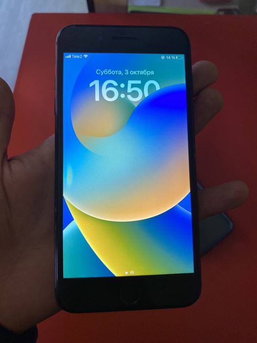 Продам iphone 8 plus 64gb состояние хорошее