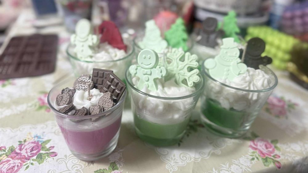 Ароматни ръчно направени свещи