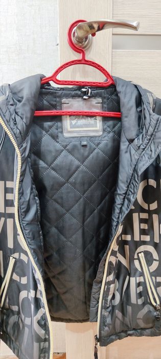 Продам куртку на осень