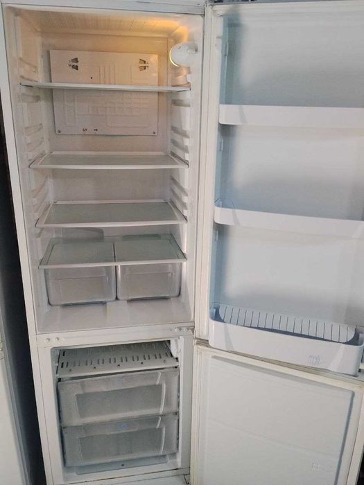 Холодильник INDESIT. Доставка до подъезда
