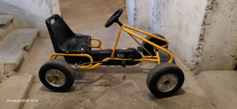 Vând kart pentru copii