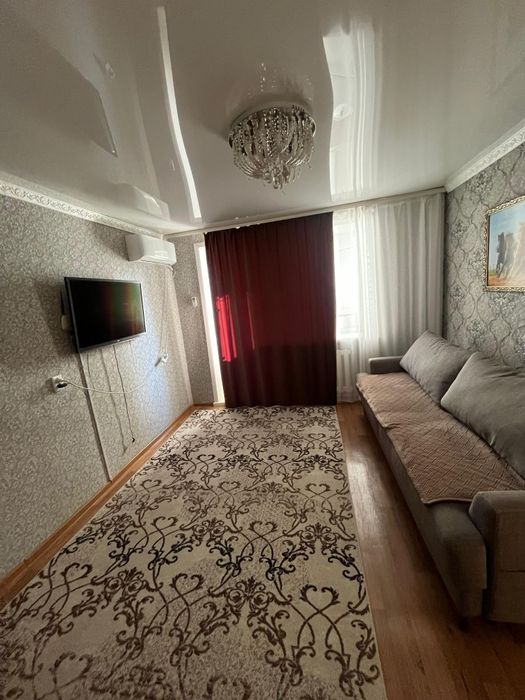 Продам двух  комнатную квартиру.