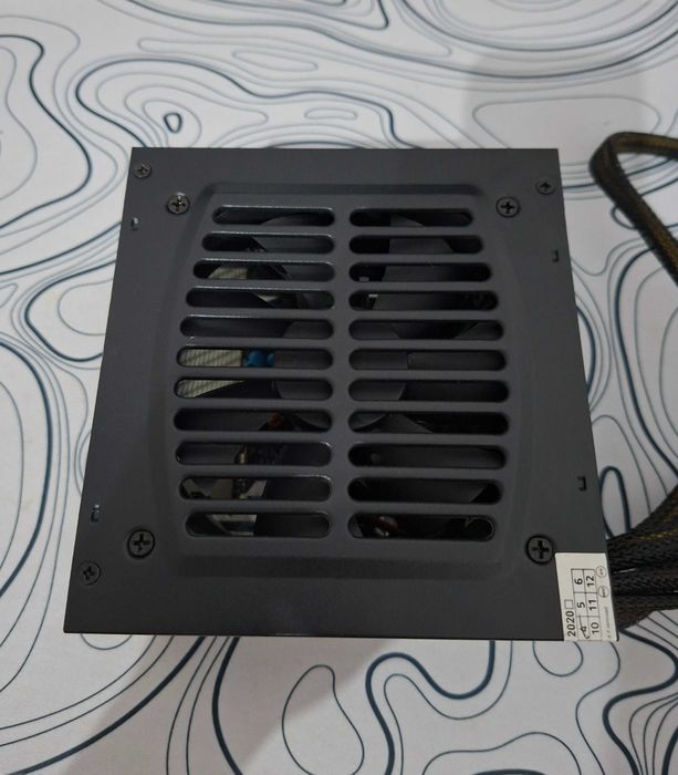 Sursă pentru calculator 600W