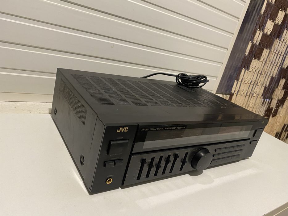 Amplituner JVC RX 302 bk  defect