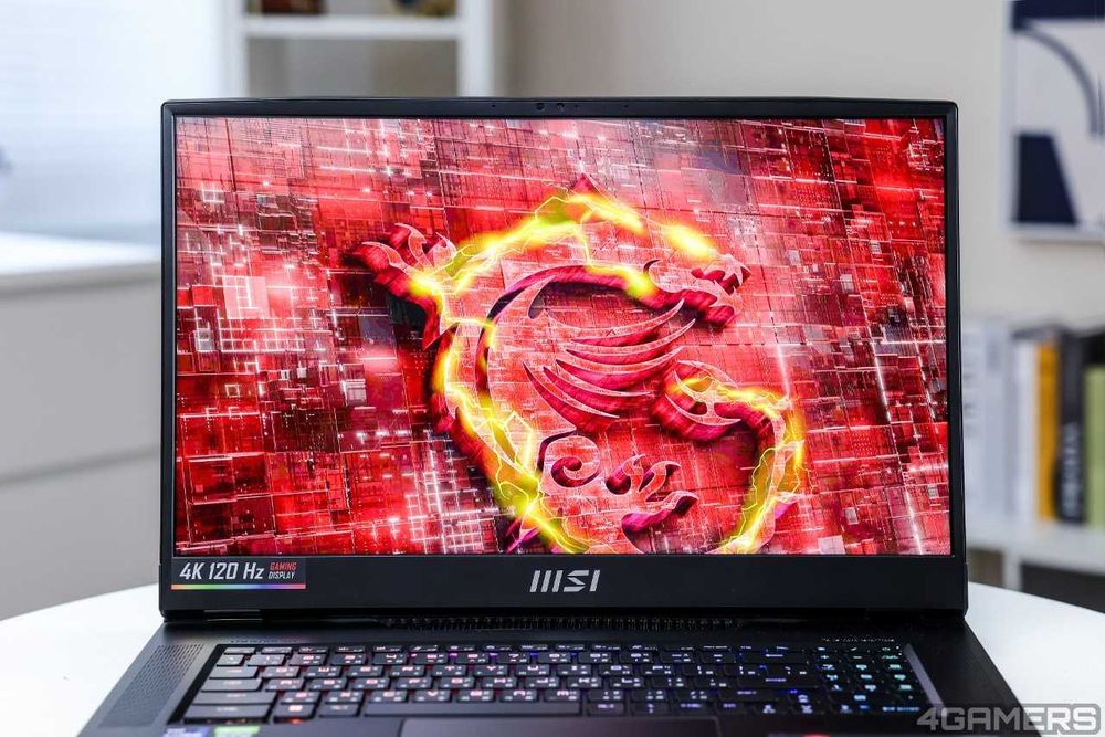 ULTRA GAMING MSI Titan 17.3 4K I9 64GB RTX 4090 2TB Garantie