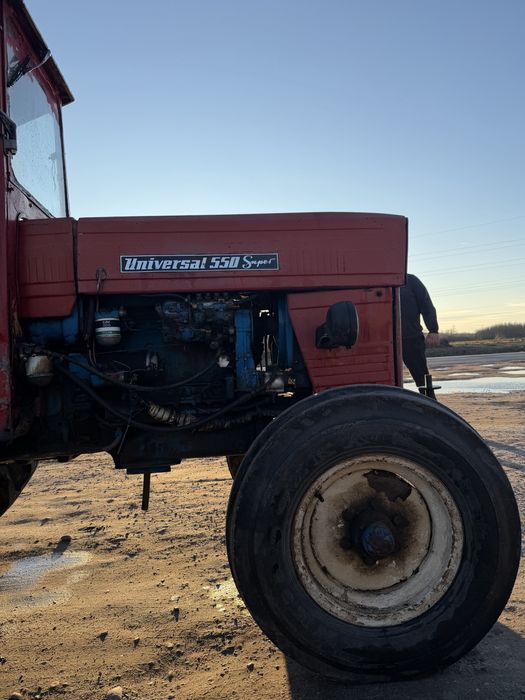 Tractor universal 550 super