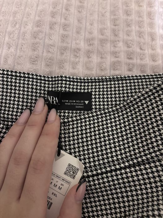 Панталон Zara нов