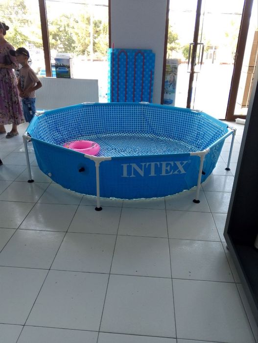 Intex Basseynlar olamiga marhamat Samarqand bo'ylab dastavka mavjud