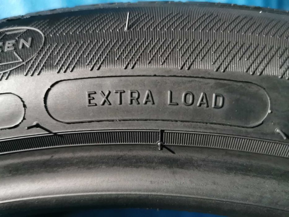 245/45 R20  - michelin runflat 2 bucati