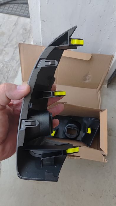 Rav 4 бъбреци панел коруби централна конзола