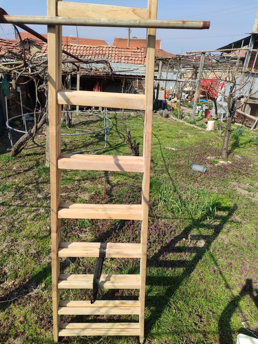 Дървена стълба сгъваема  3 метра