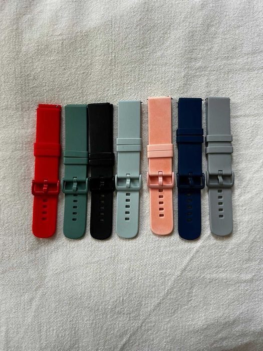 Смарт часовник Garmin - Forerunner 255 Music, 46mm, Whitestone