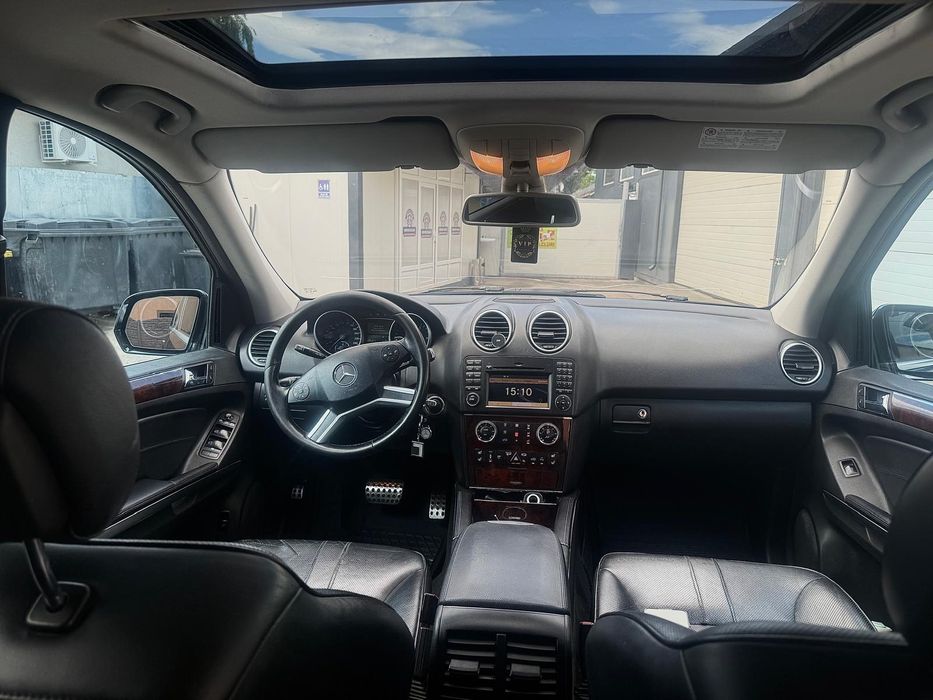 Mercedes ML 320 2009. Modelul full